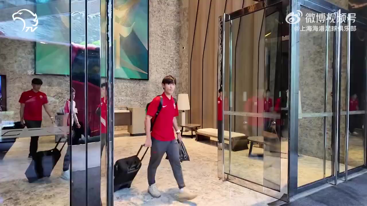 【比赛日Vlog】跟随我们的镜头 回顾浙江队1-2海港队的精彩瞬间
